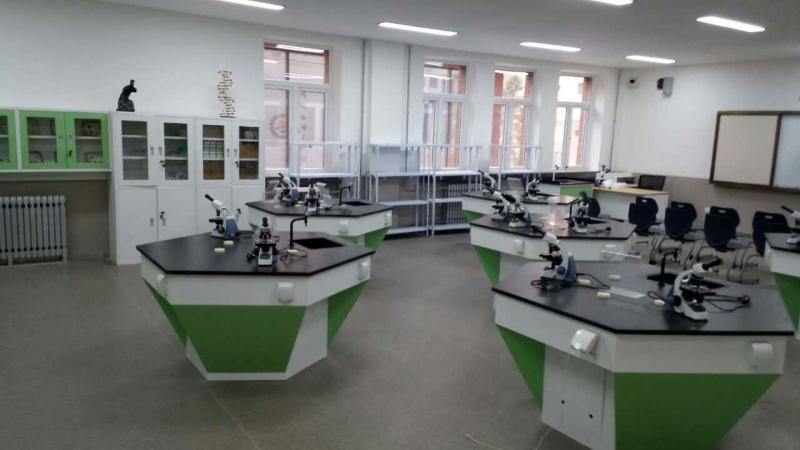 University experiment bench